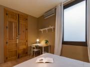 Ronda de la Universitat, Barcelona, Catalonia 08007