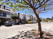 CASA EN VENTA EN BELLATERRA FRONDA CON ROOF GARDEN