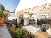 ROOFTOP LIVING 32M² PRIVATE DACHTERRASSE MIT HOHE WARTE...