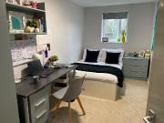 Room 1, 2 & 3, 20 Albert Square. 3 bed flat to rent...