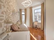 Room 1 82. Travessa de Santo António à Graça 2 3°