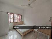 Room 1 RM500 @ 2nd floor Shop Apartment, Seksyen 7, Shah...