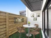 Room 2/11 Government Road, Frankston VIC 3199 Studio For...