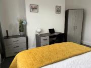 Room 2, 164 Grimsby Road, Cleethorpes 1 bed in a house...