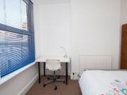 Room 2, 17 Collington Street, Beeston, Nottingham,...