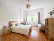 Room 2 30. Rodrigo Fonseca 135 1E