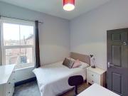 Room 2 for rent in 43 Bouverie Street, Chester