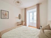 Room 3 47. Rua Nova da Trindade 22