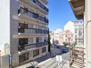 Room 3 57. R.da Palmeira 28 1E