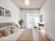 Room 3 60. Avenida Almirante Reis 192 3