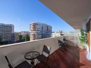 Room 3 72. Avenida Estados Unidos da America 97 7E