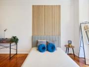 Room 3 89. Rua Afonso Lopes Vieira 47 2E