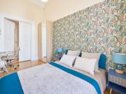 Room 3 91. Largo Vitorino Damasio 2 1D