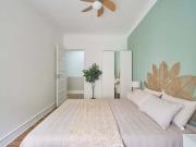 Room 4 87. Avenida de Roma 16 2E