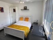 Room 4, Dorset Avenue, Hayes, UB4 Century 21 United Kingdom