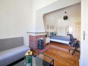 Room 5 62. Av. Poeta Mistral 15 2E