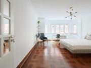 Room 6 44. Avenida Luís Bívar 36 2E