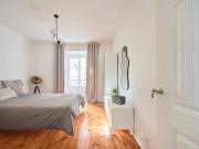 Room 6 47. Rua Nova da Trindade 22