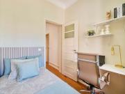 Room 6 69. Avenida Almirante Reis 229 3D