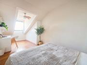 Room 7 98. Largo Vitorino Damasio 2 AFE