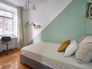 Room 8 102. R.Cidade da Horta 36 1