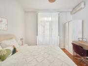 Room 8 46. Rua Castilho 90 4E
