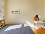 Room 8 96. Largo Vitorino Damasio 2 3E