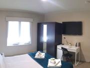 Room 6 Ensuite Room 6 Ensuite
