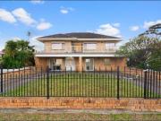 Room at 202 Seacombe Road, Seaview Downs SA 5049 House...