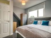 Room at Earlsdon Avenue North, Coventry