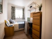 Room at Ulcombe Gardens, Canterbury