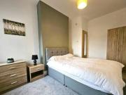 Room, Bentley Road, 5 Bedroom Terraced