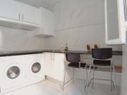 Room Calle Almendrales