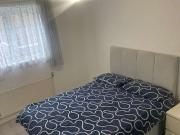 Room for rent 3 bedroom apartment in Lower Holloway, London