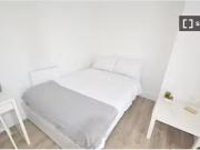 Room for rent in 4 bedroom apartment in Drimnagh, Dublin