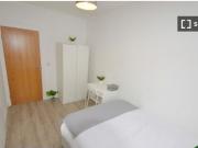 Room for rent in 4 bedroom apartment in Drimnagh, Dublin