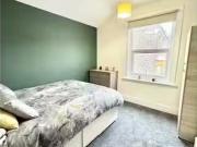 Room for rent in 4 bedroom apartment in Rotherhithe, London