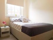 Room for rent in 5 bedroom apartment in Southwark, London