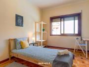 Room for rent in 6 bedroom apartment in Covelo, Port