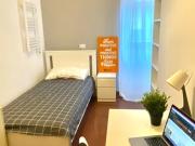 Room for rent in Bari, Puglia