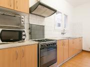 Room for rent in carrer del pintor pahissa, 15, Les...