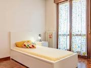 Room for rent in Milano Zona 9 Porta Garibaldi,...