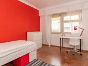 Room for rent in Odivelas, Lisbon region