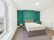 room in 31 Kingsholm Road, Gloucester, GL1