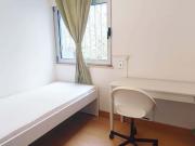 Room in a 147 m² duplex located in Lisbon