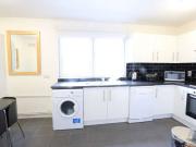Room in a 4 bed flatshare in Mile End