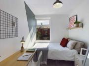 Room in a 4 Bedroom Apartment, 75 West Parade, Lincoln...