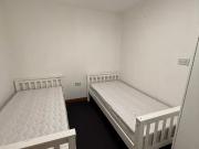 Room in a 7 Bedroom Apartment, 8 Vicar St, The Lough,...