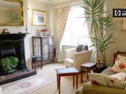 Room in a shared 5 bedroom flat for rent in Rathfarnham