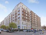 Room in a Shared Flat, Queens Court, W2